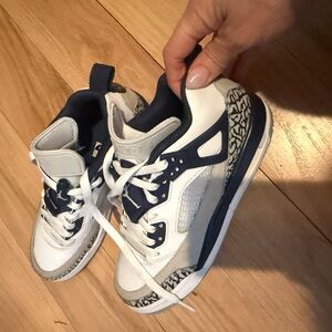 Nike Kids White and Navy Sneakers
